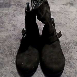 Womens I.D. Required brand booties size 10 Med.